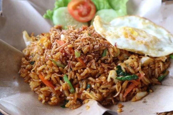 Resep Nasi Goreng Abang-Abang Gerobak. Sisca Kohl Lewat!