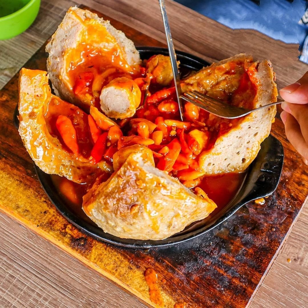 10 Tempat Makan di Bekasi yang Hits dan Favorit Semua Kalangan