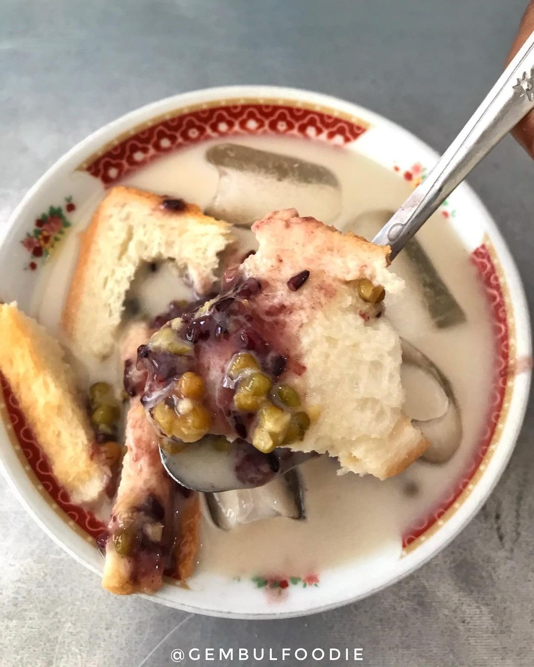 10 Tempat Makan Bubur Kacang Hijau Paling Enak di Depok