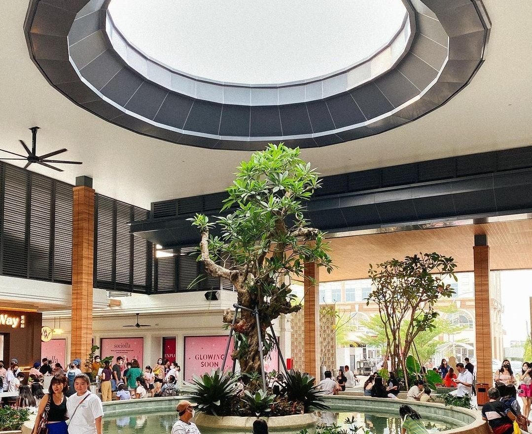 By The Sea PIK, Mall Baru Vibes Luar Negeri