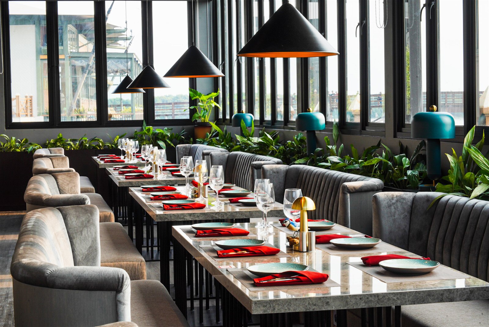 Cutt and Grill Batavia PIK, Steakhouse Mewah dengan View Indah