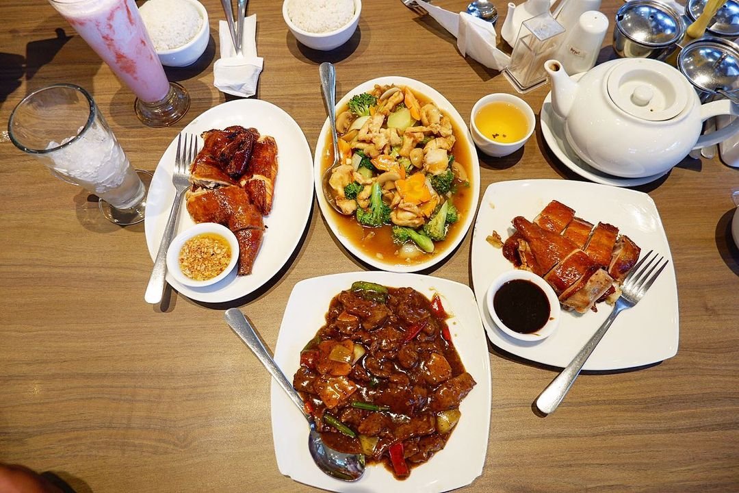 10 Kuliner Makassar yang Halal dan Paling Populer