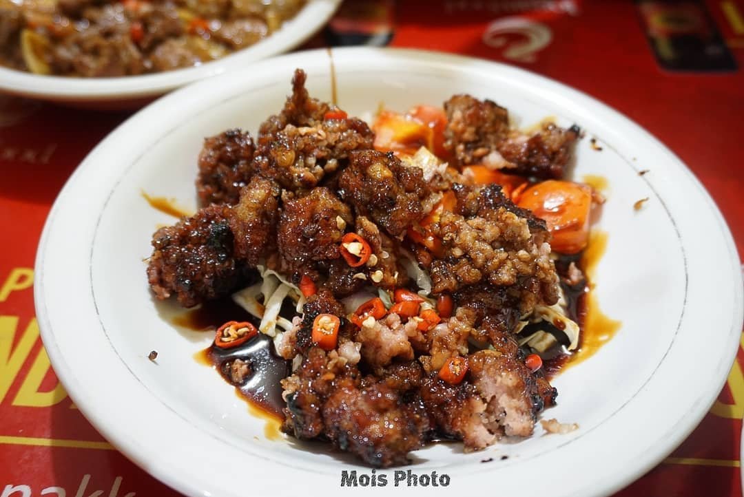 10 Sate Kambing Terkenal di Solo. Ada yang Jadi Langgangan Presiden!
